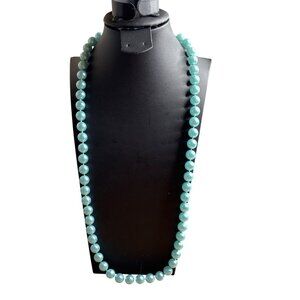 Vtg Green Plastic Faux Pearl Necklace Goldtone spring Ring Clasp 28 inches Long